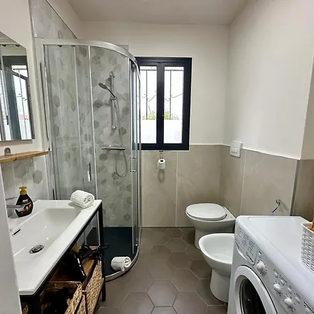 Da Deki Con Ampio Terrazzo Vista Monte Grappa Apartman