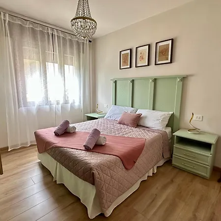 Da Deki Con Ampio Terrazzo Vista Monte Grappa Apartman