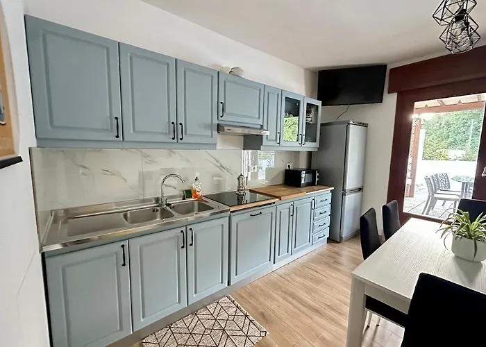 Da Deki Con Ampio Terrazzo Vista Monte Grappa