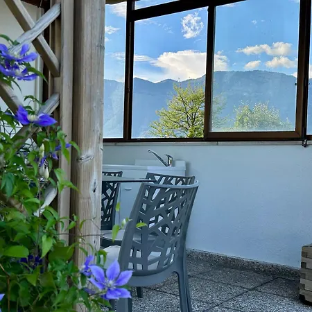 Da Deki Con Ampio Terrazzo Vista Monte Grappa *